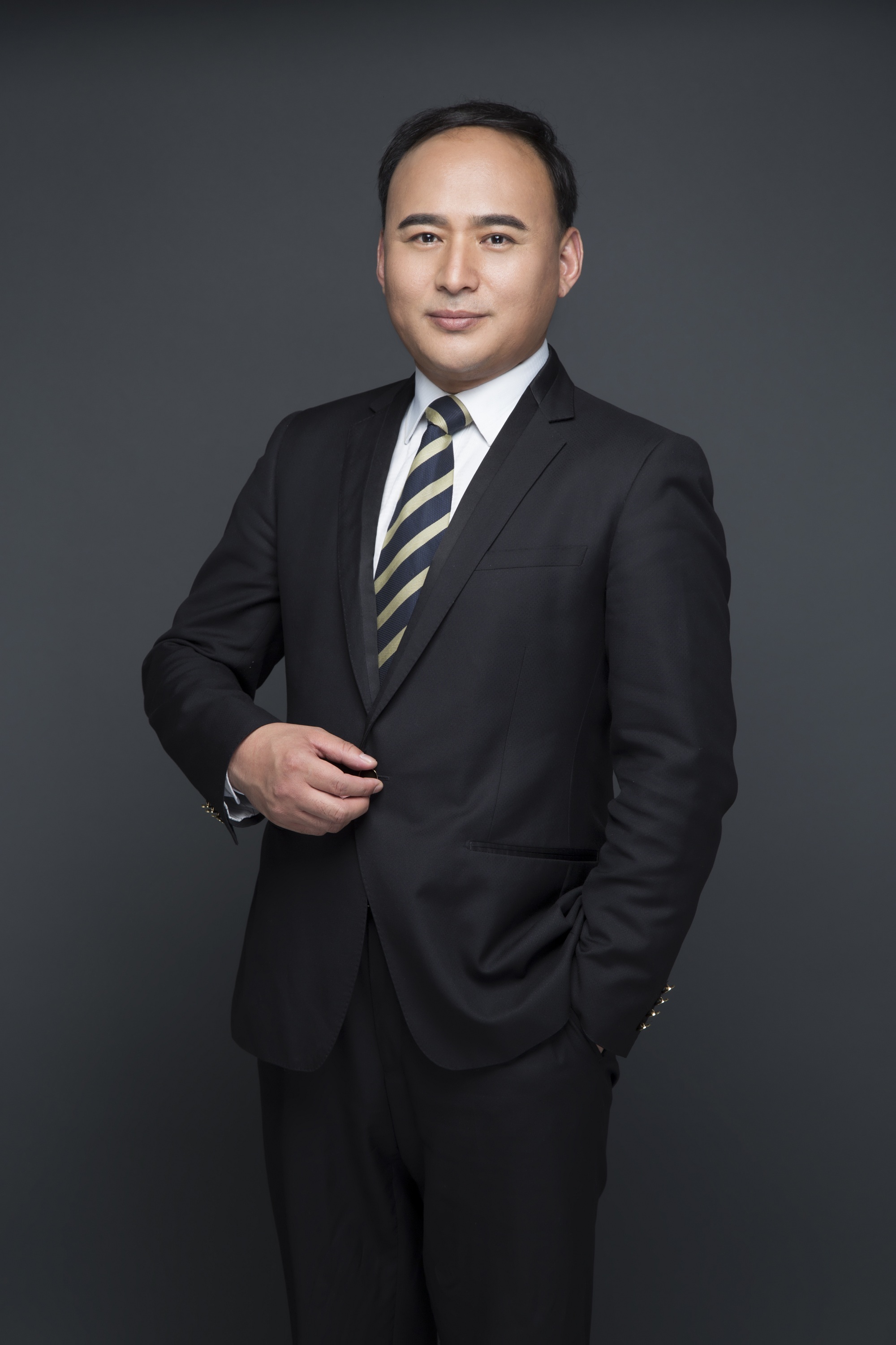 鲜余泽 美术指导负责人
